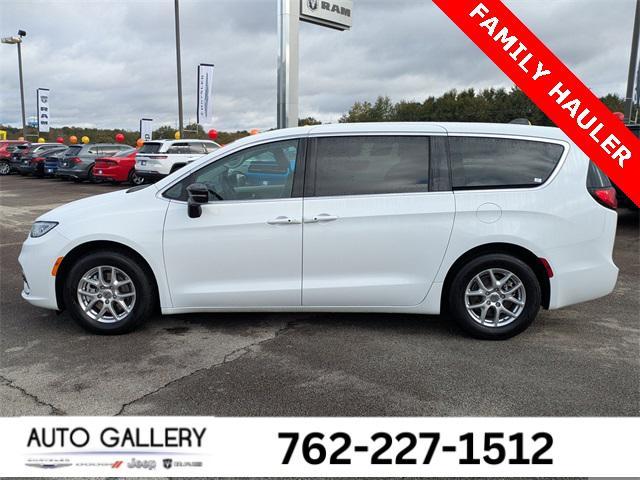 used 2024 Chrysler Pacifica car, priced at $28,421