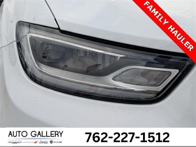 used 2024 Chrysler Pacifica car, priced at $28,421