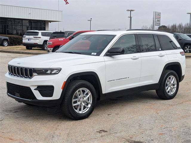 new 2025 Jeep Grand Cherokee car, priced at $35,715