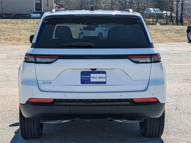 new 2025 Jeep Grand Cherokee car, priced at $41,113