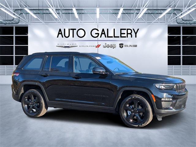 new 2024 Jeep Grand Cherokee car, priced at $44,755