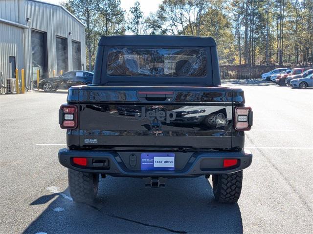 new 2025 Jeep Gladiator car, priced at $46,705