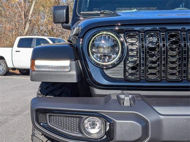 new 2025 Jeep Gladiator car, priced at $46,705