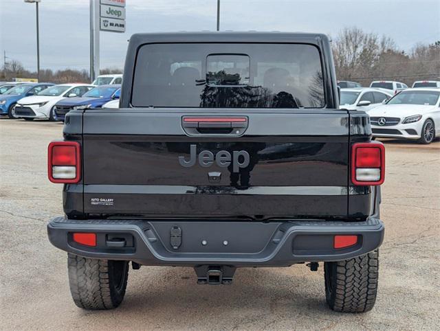 new 2025 Jeep Gladiator car, priced at $44,357