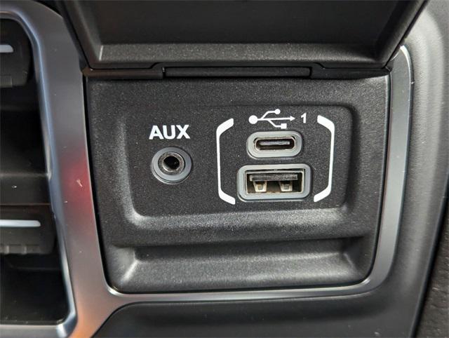 new 2025 Jeep Gladiator car, priced at $43,107