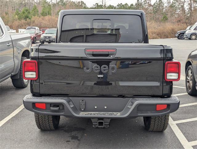 new 2025 Jeep Gladiator car, priced at $43,357