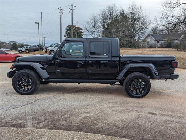 new 2025 Jeep Gladiator car, priced at $44,357