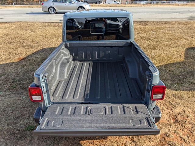 new 2025 Jeep Gladiator car, priced at $42,111