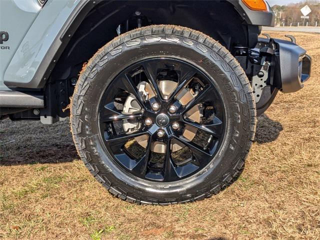 new 2025 Jeep Gladiator car, priced at $42,111