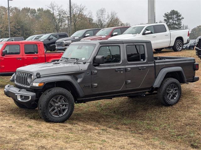 new 2025 Jeep Gladiator car, priced at $46,220