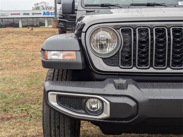 new 2025 Jeep Gladiator car, priced at $46,220