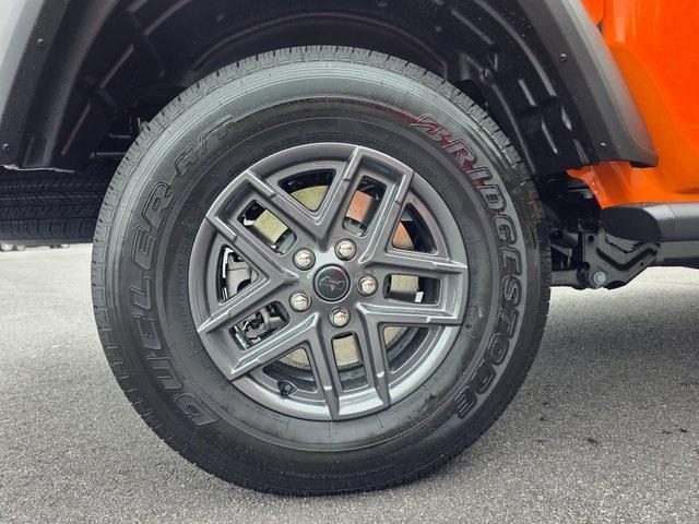 new 2025 Jeep Gladiator car, priced at $44,002