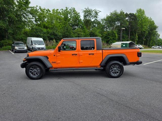new 2025 Jeep Gladiator car, priced at $44,002