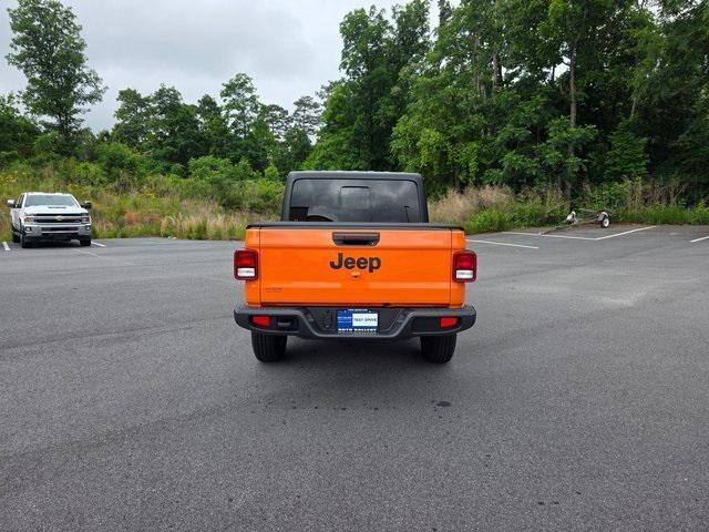 new 2025 Jeep Gladiator car, priced at $44,002