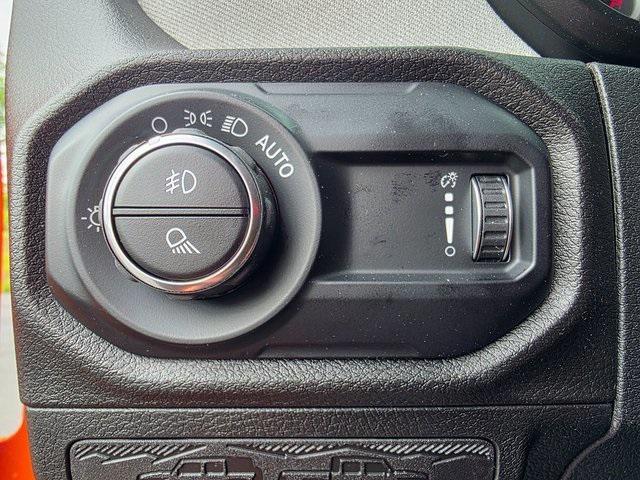 new 2025 Jeep Gladiator car, priced at $44,002