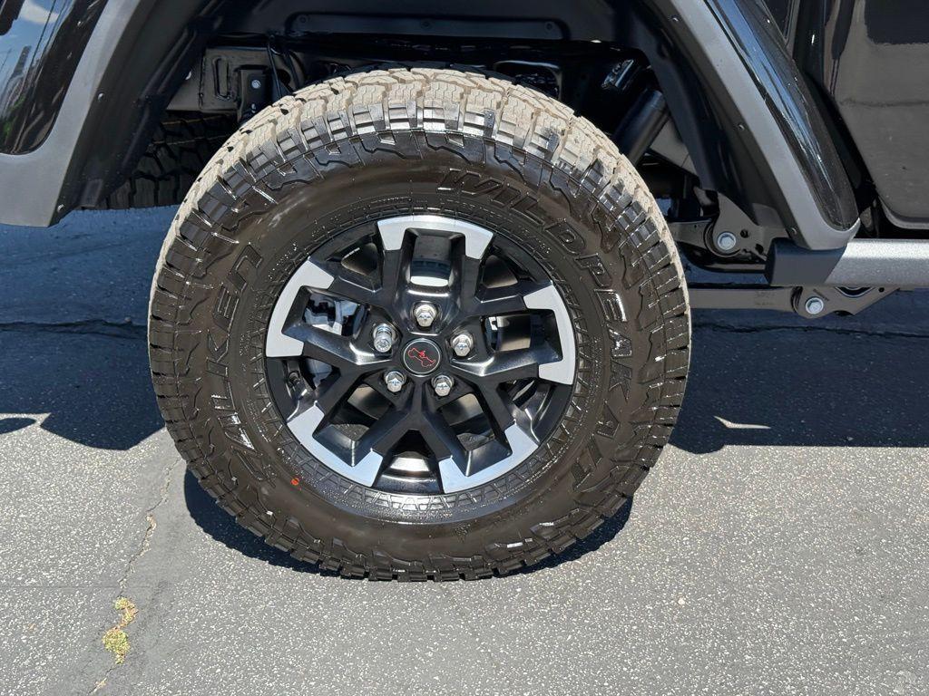 new 2025 Jeep Gladiator car, priced at $52,865