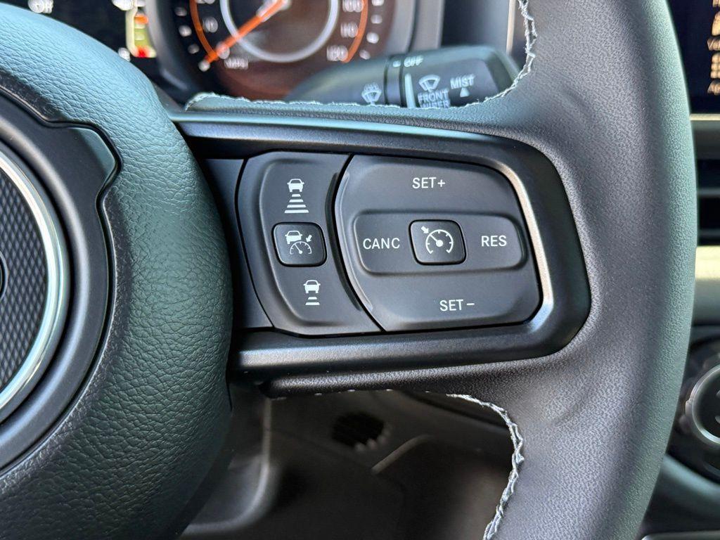 new 2025 Jeep Gladiator car, priced at $52,865
