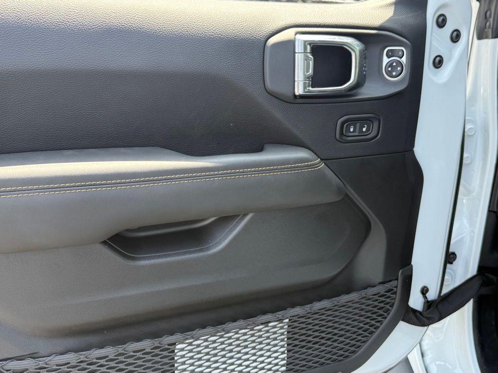 new 2025 Jeep Wrangler car, priced at $95,387