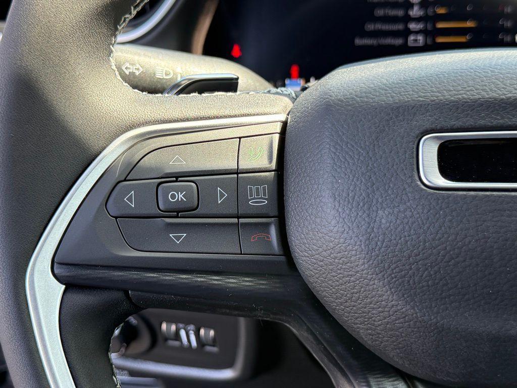 new 2025 Jeep Grand Cherokee L car, priced at $30,463