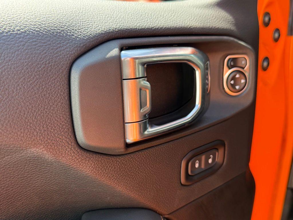 new 2025 Jeep Wrangler car, priced at $92,597