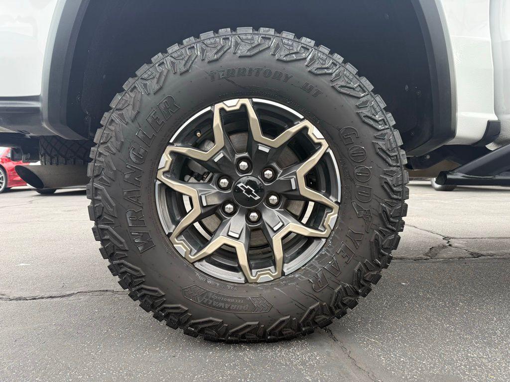 used 2024 Chevrolet Colorado car, priced at $43,131
