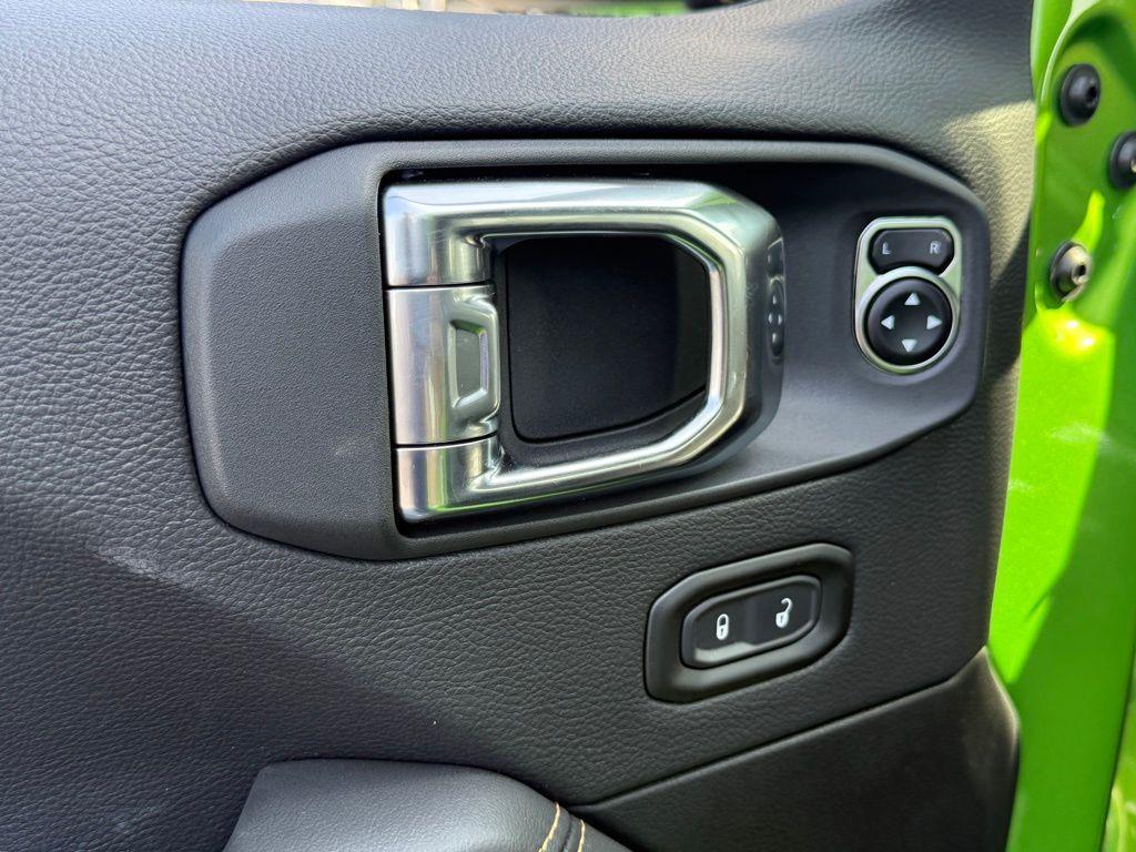 new 2025 Jeep Wrangler car, priced at $92,682