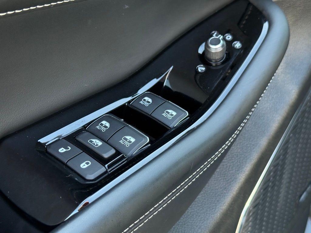 used 2023 Jeep Grand Cherokee L car, priced at $34,995