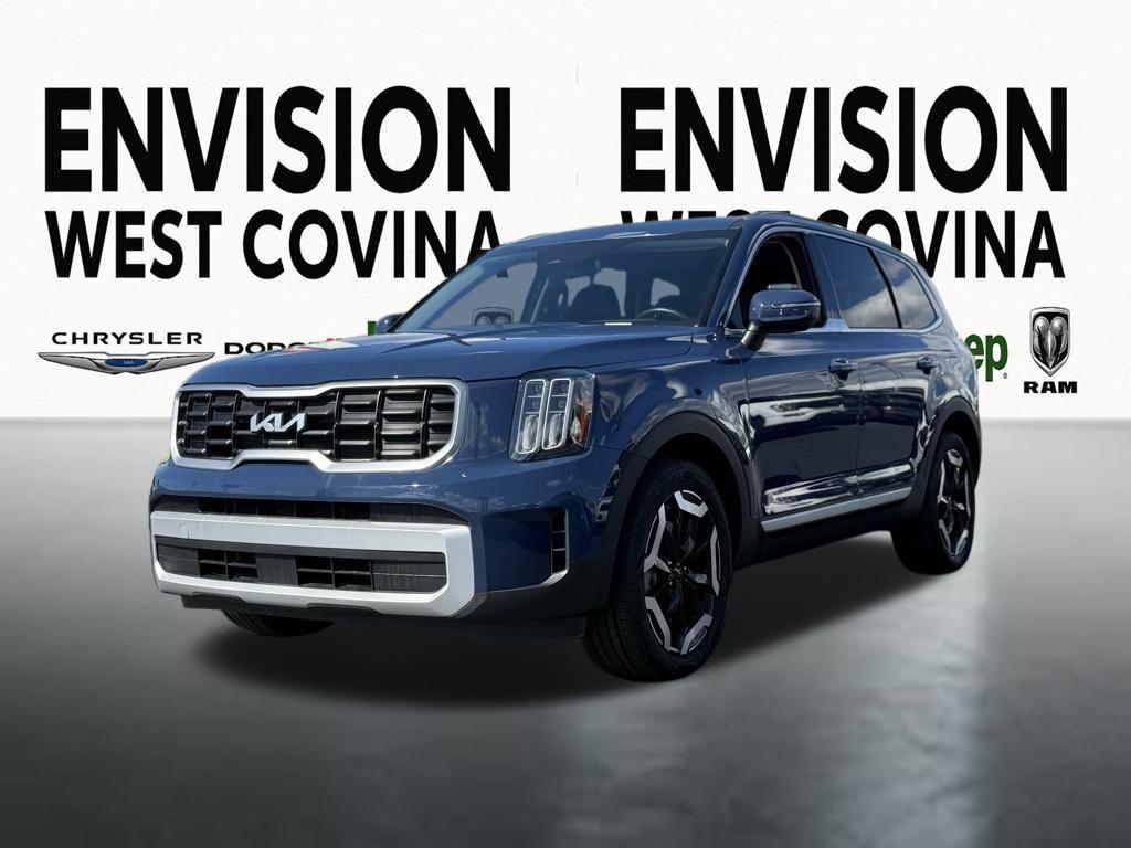 used 2025 Kia Telluride car, priced at $31,340