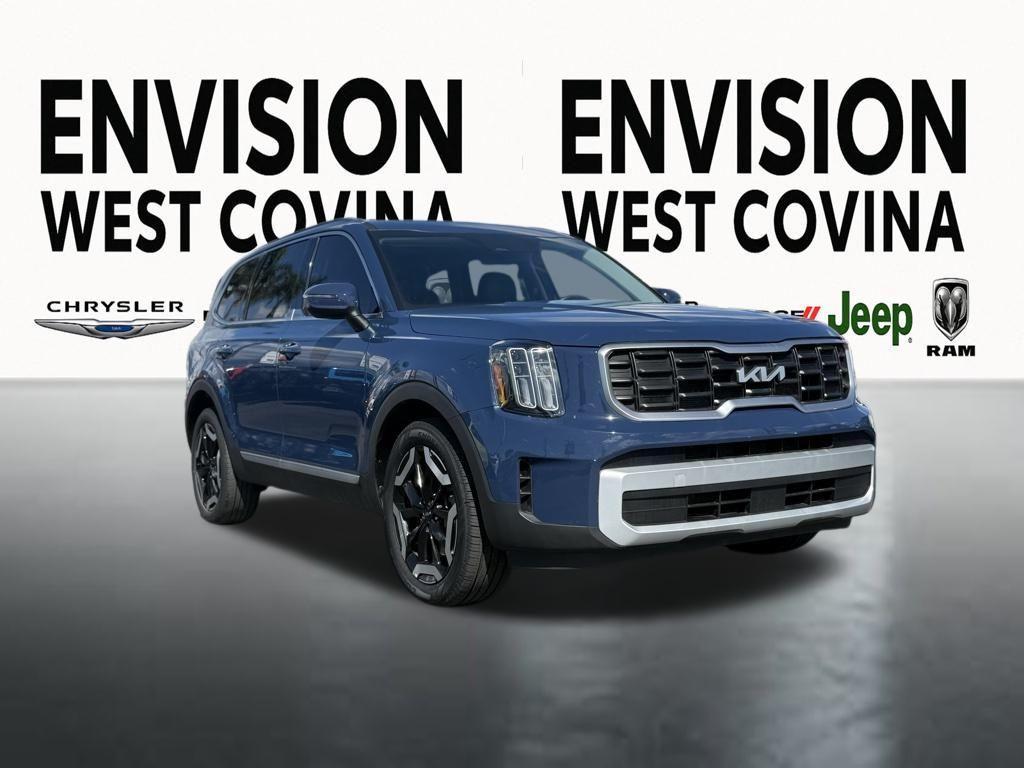used 2025 Kia Telluride car, priced at $31,340