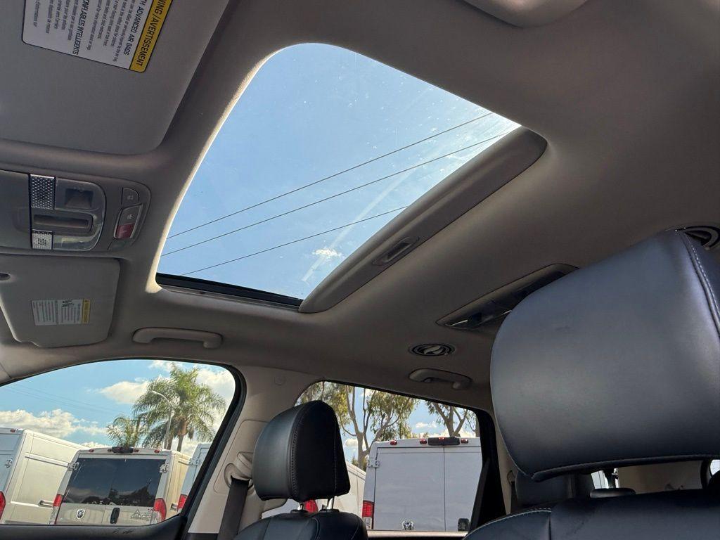 used 2025 Kia Telluride car, priced at $31,340