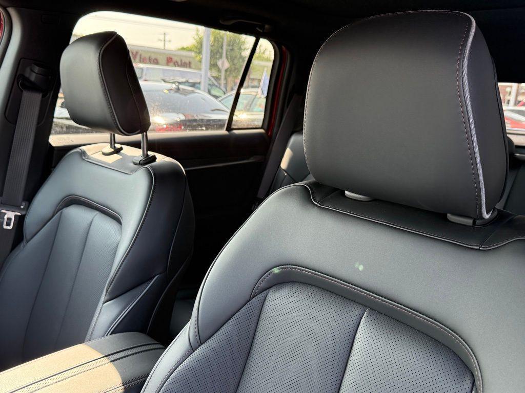 new 2025 Jeep Wagoneer S car, priced at $38,011