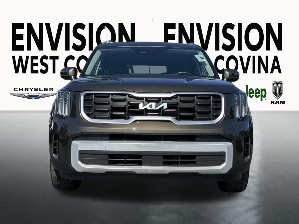 used 2025 Kia Telluride car, priced at $30,228