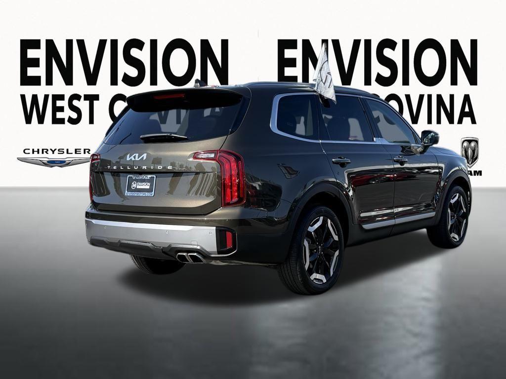 used 2025 Kia Telluride car, priced at $30,228