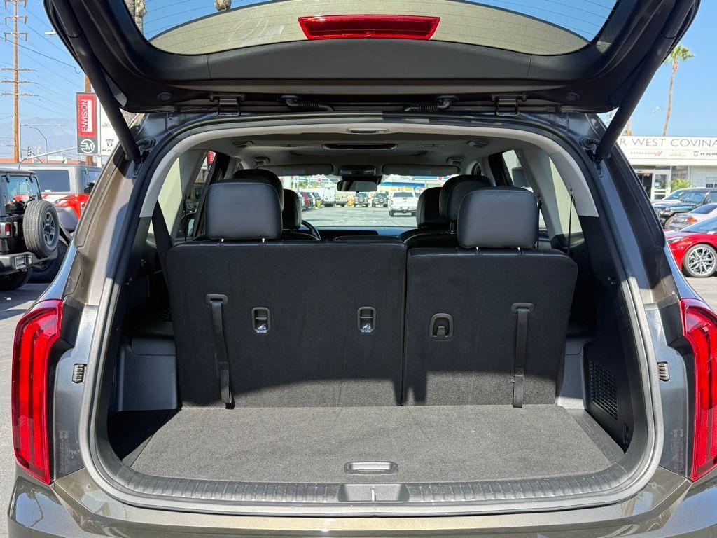 used 2025 Kia Telluride car, priced at $30,228