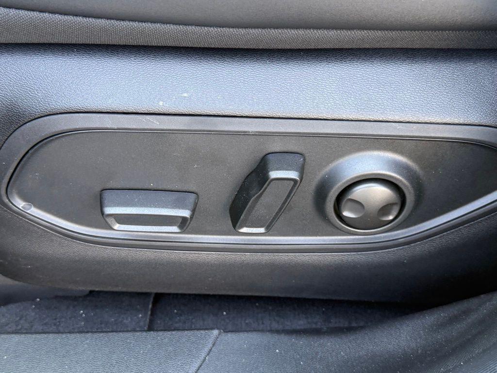 new 2025 Jeep Wagoneer S car, priced at $38,011