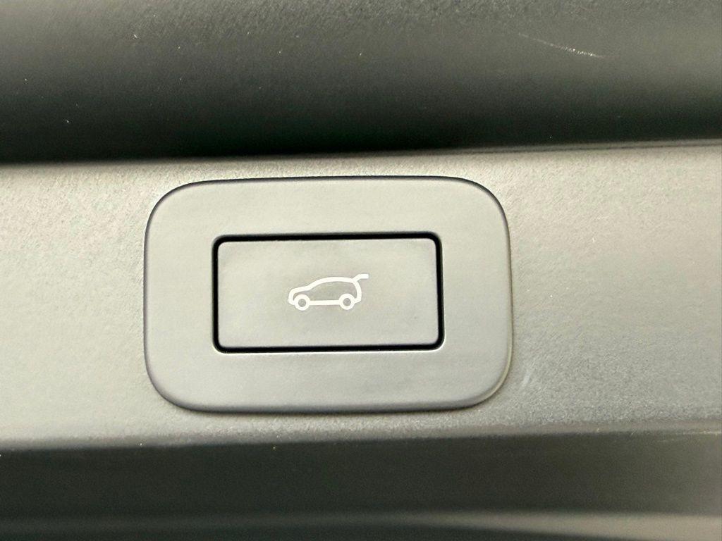 used 2023 Land Rover Range Rover car, priced at $89,997