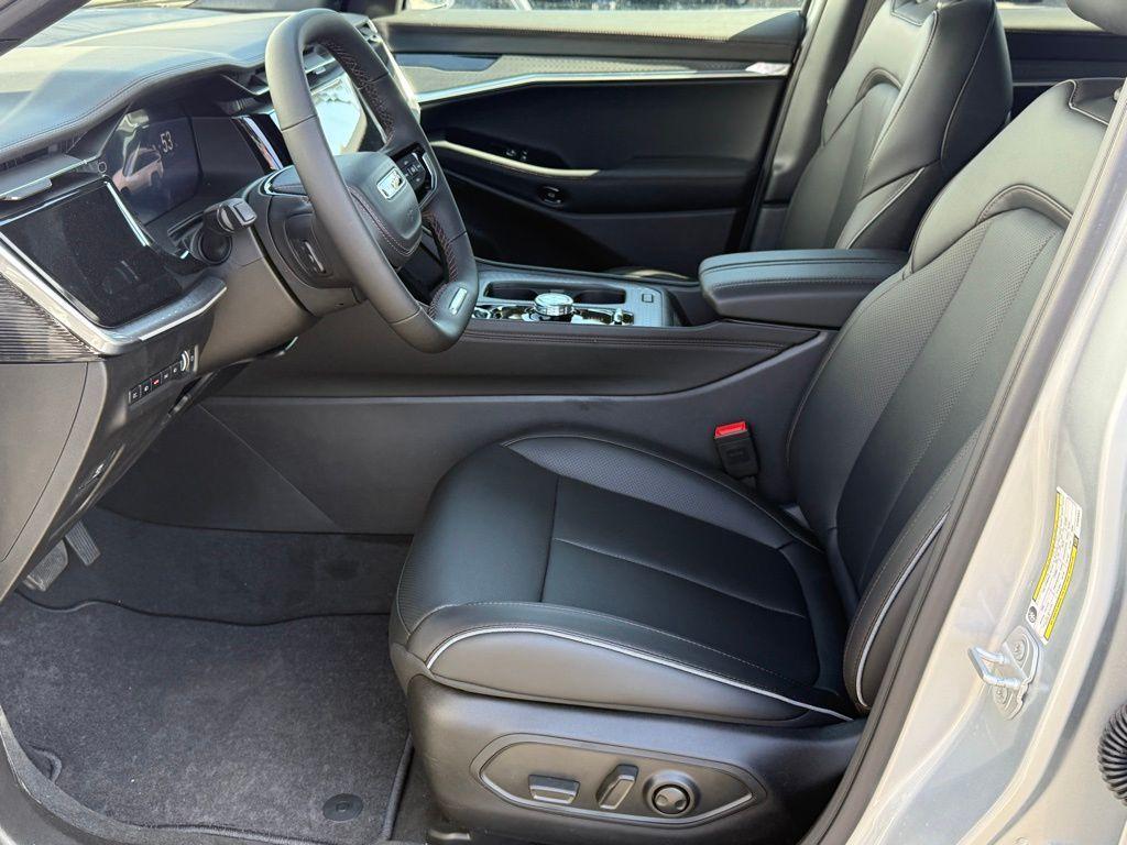 new 2025 Jeep Wagoneer S car, priced at $38,011