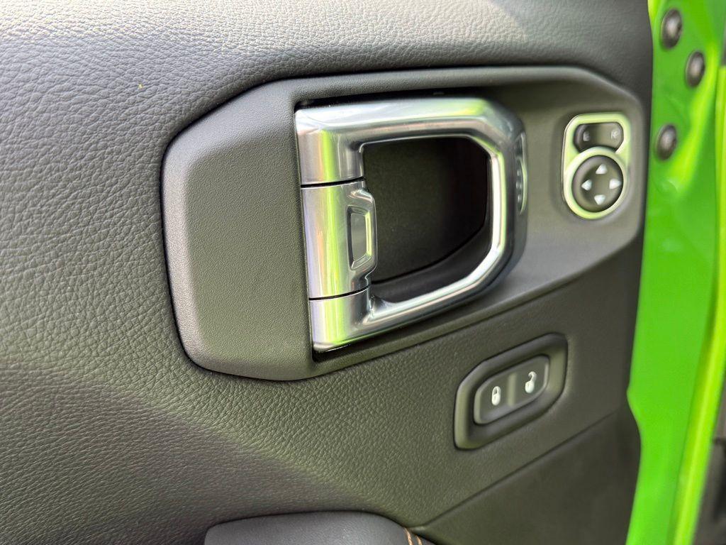 new 2025 Jeep Wrangler car, priced at $92,327