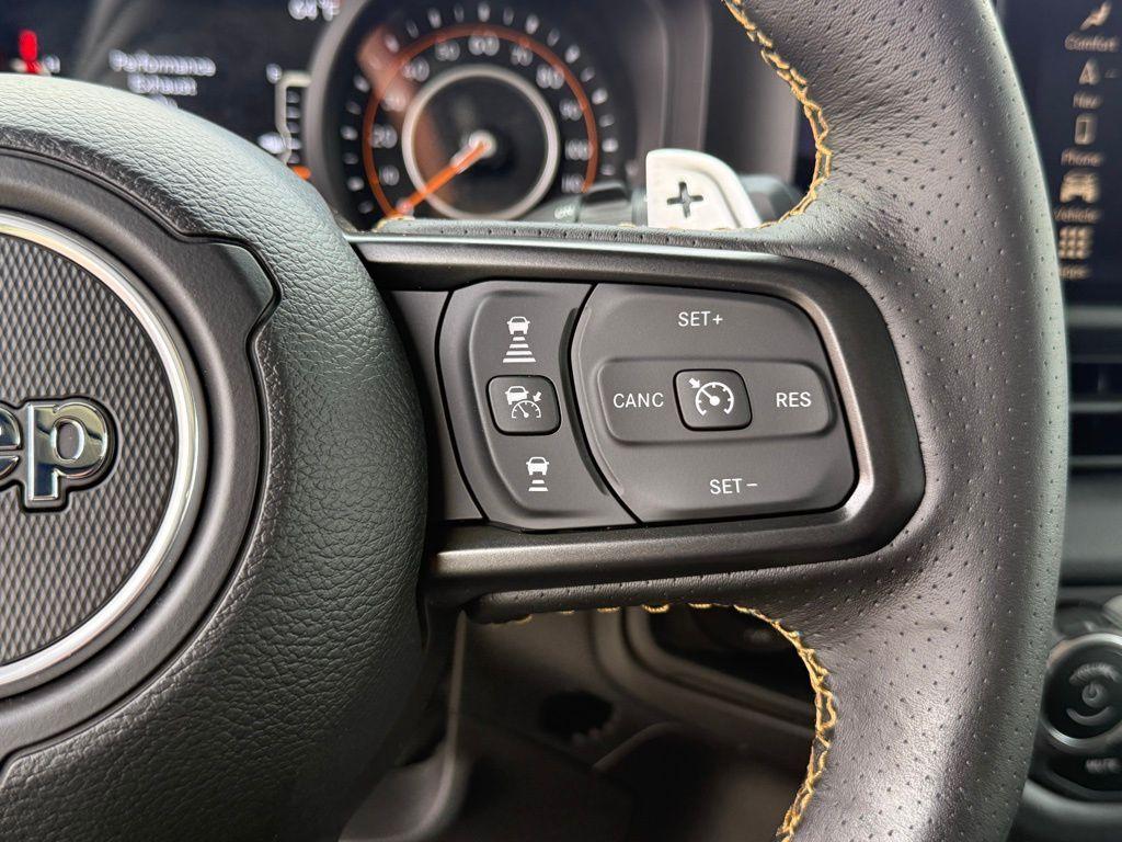 new 2025 Jeep Wrangler car, priced at $92,327