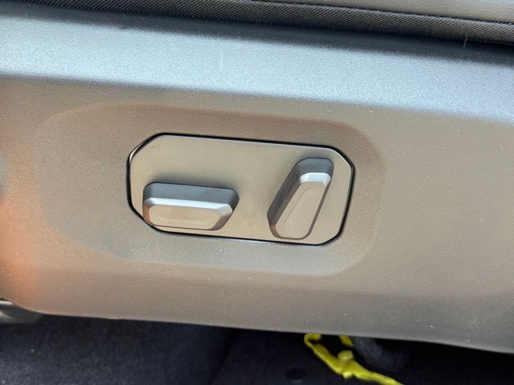 new 2025 Jeep Wrangler car, priced at $92,597