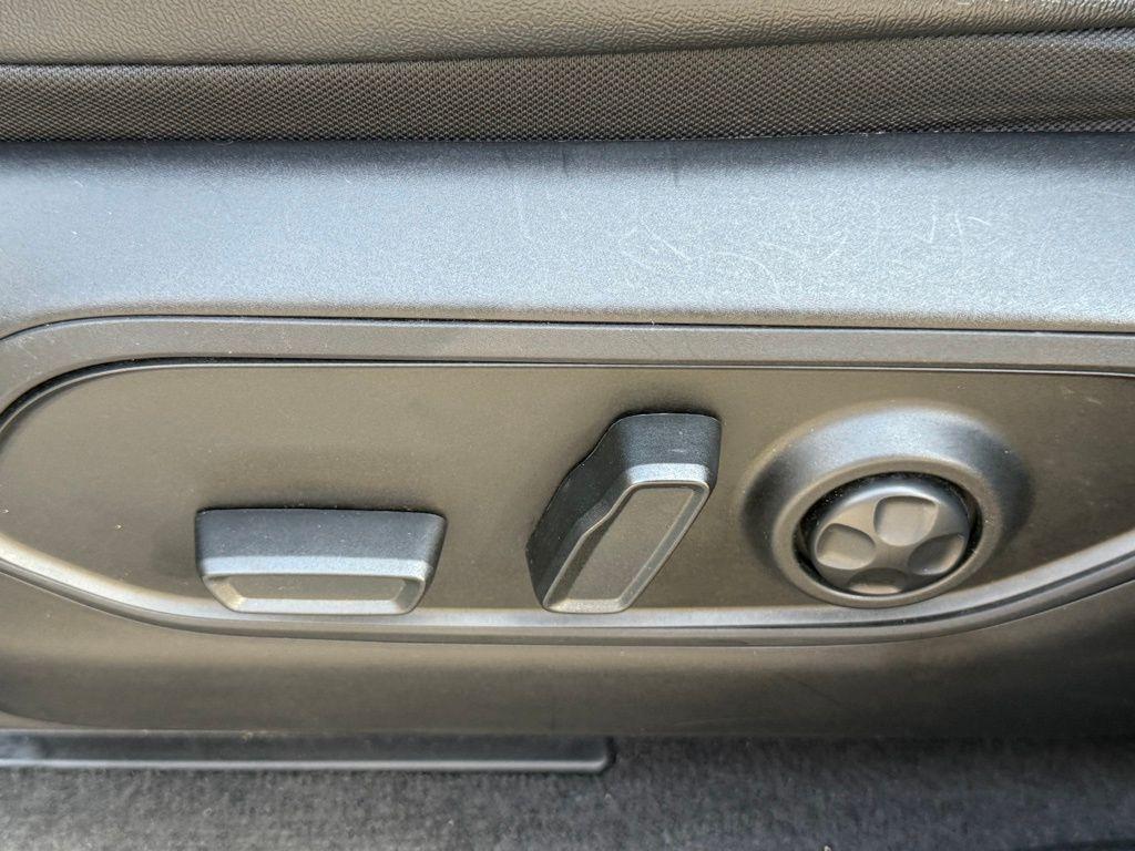 used 2021 Jeep Grand Cherokee L car, priced at $28,995