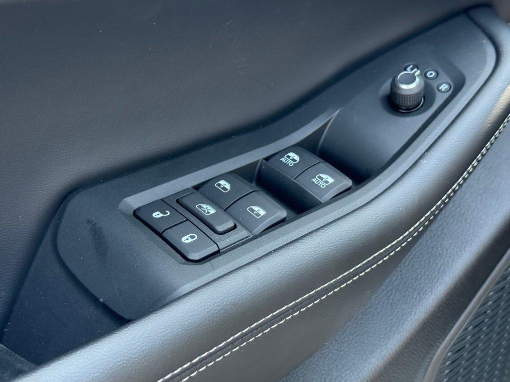 new 2025 Jeep Grand Cherokee car, priced at $42,712