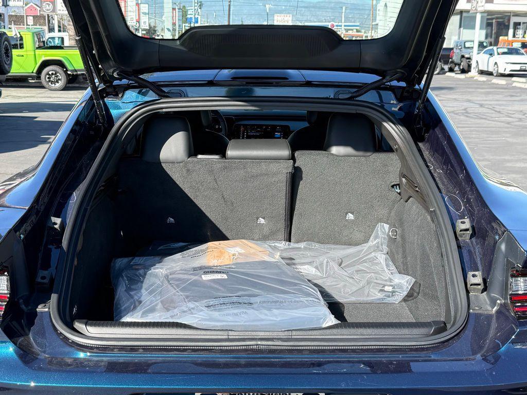 new 2026 Dodge Charger Daytona car