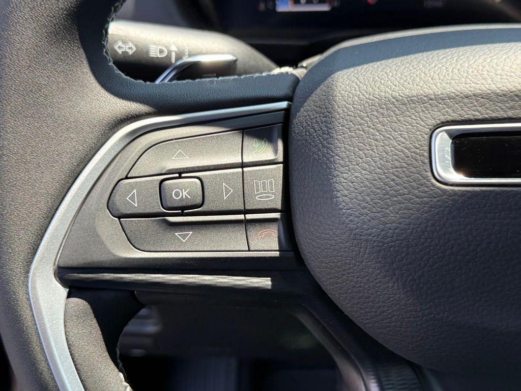new 2025 Jeep Grand Cherokee L car, priced at $30,463