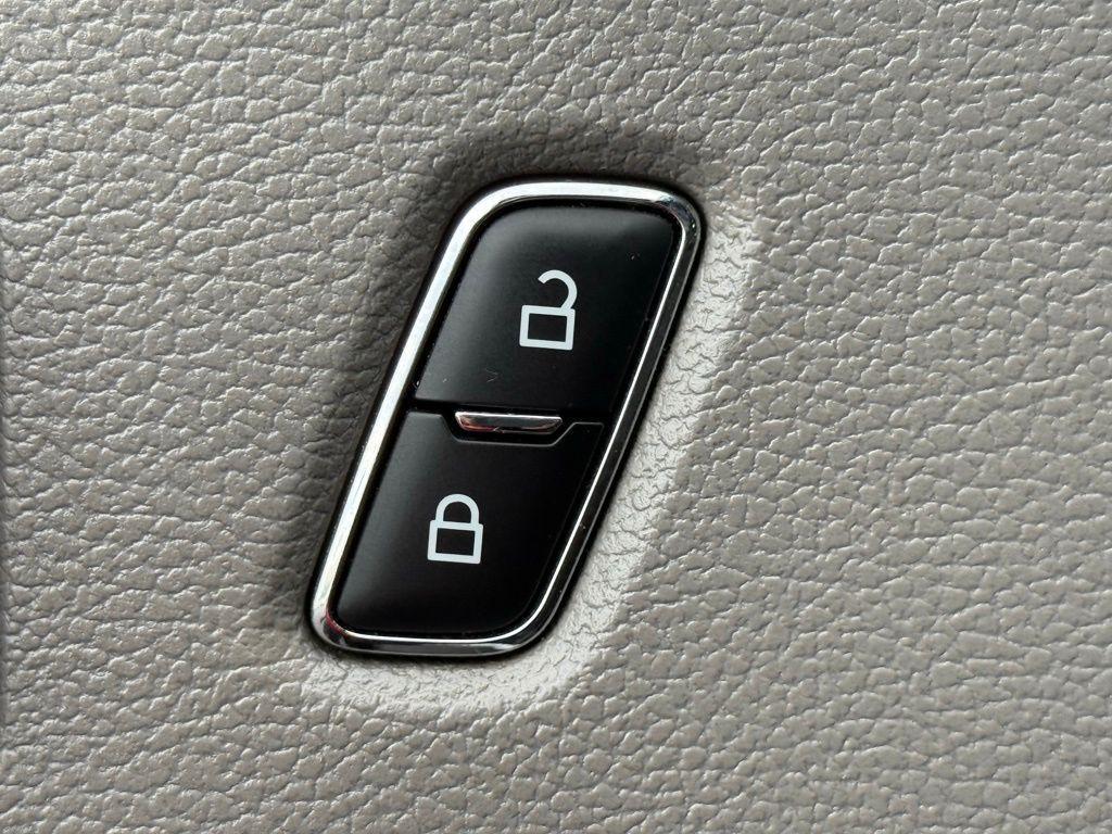 used 2019 Ford F-150 car, priced at $16,998