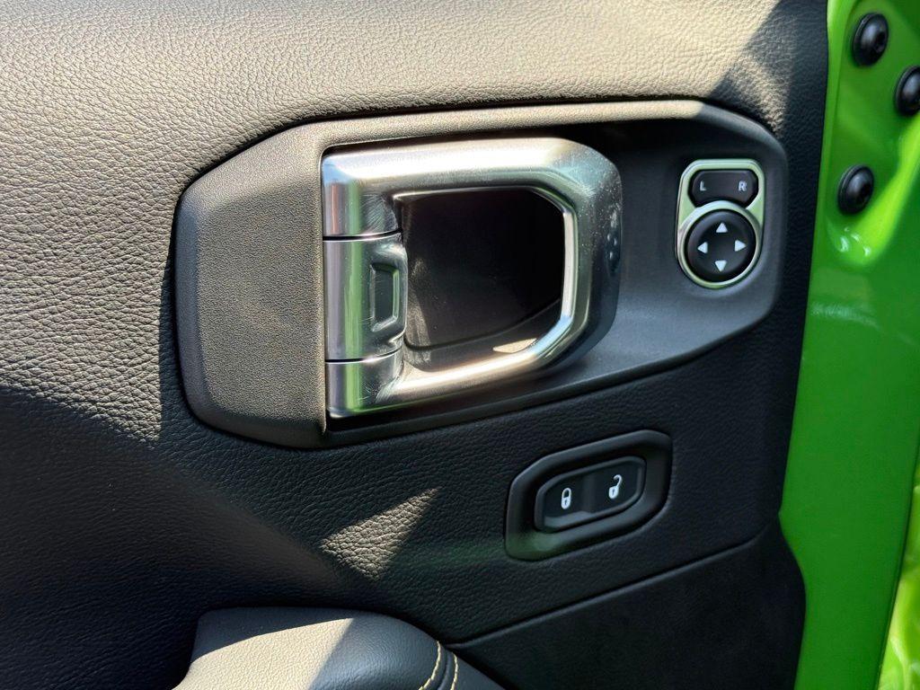 new 2025 Jeep Gladiator car, priced at $46,488