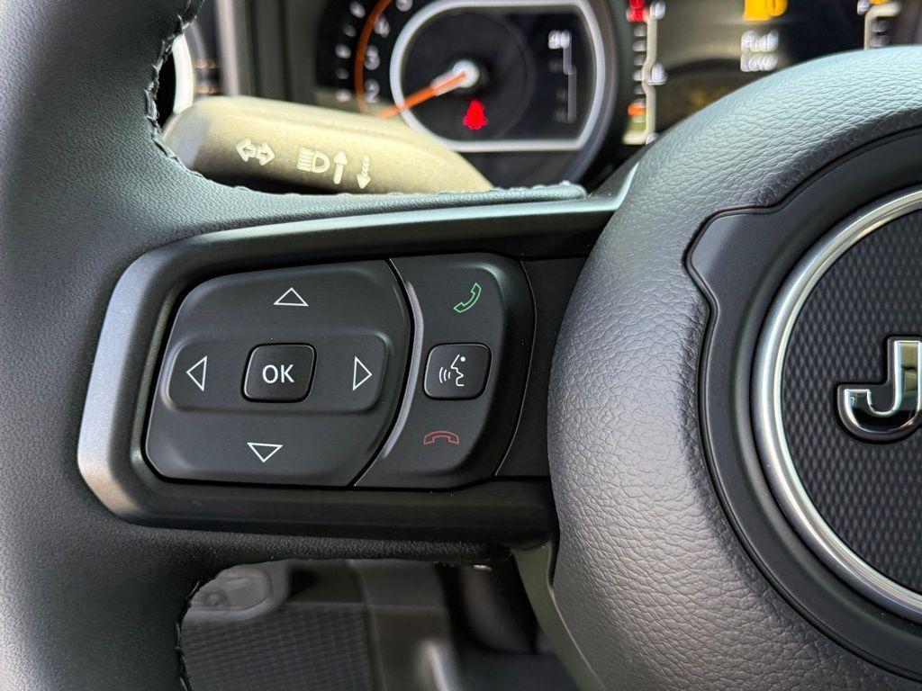 new 2025 Jeep Gladiator car, priced at $46,488