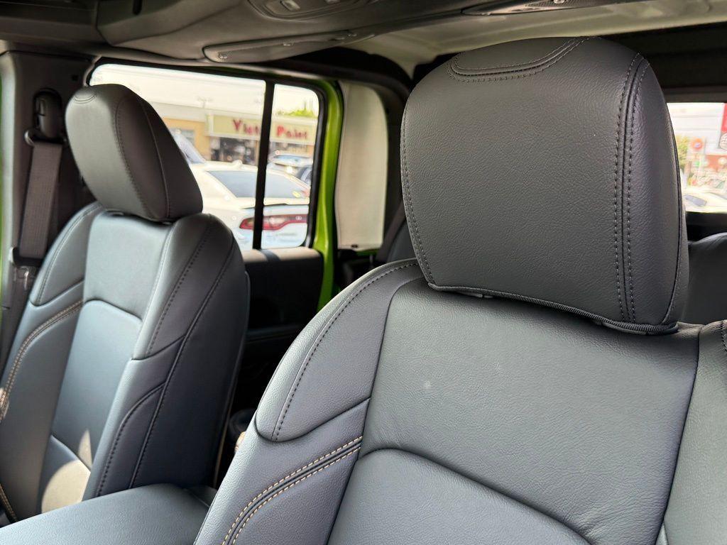 new 2025 Jeep Gladiator car, priced at $46,488