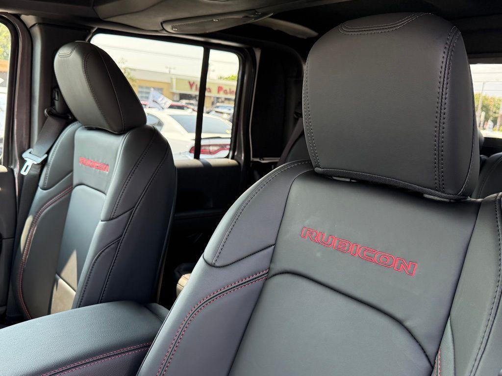 new 2025 Jeep Gladiator car, priced at $52,865