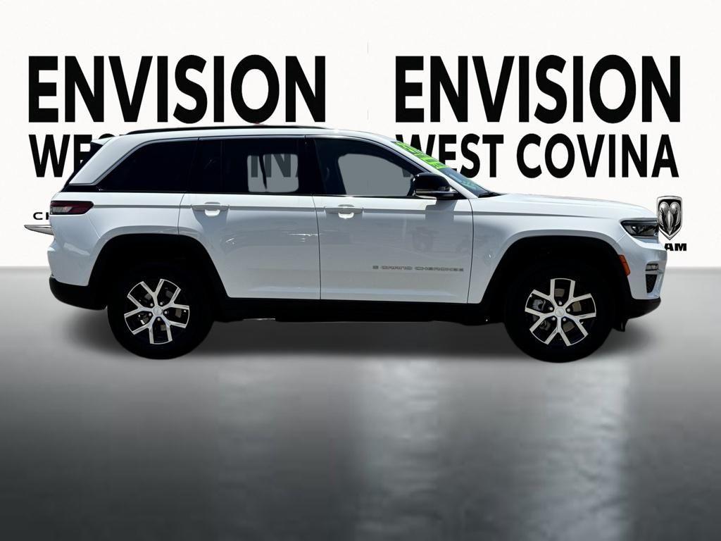 used 2024 Jeep Grand Cherokee car, priced at $30,229
